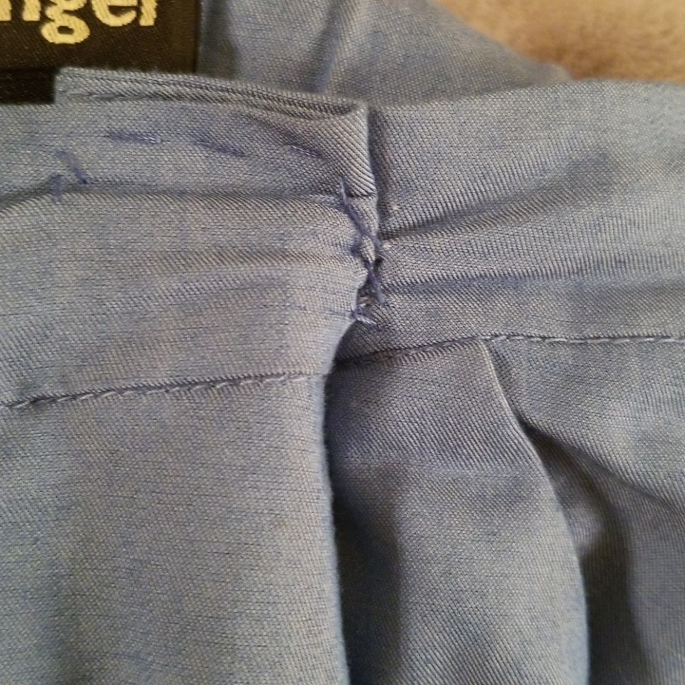Pants Ruffle Leg - Picture 4 of 4